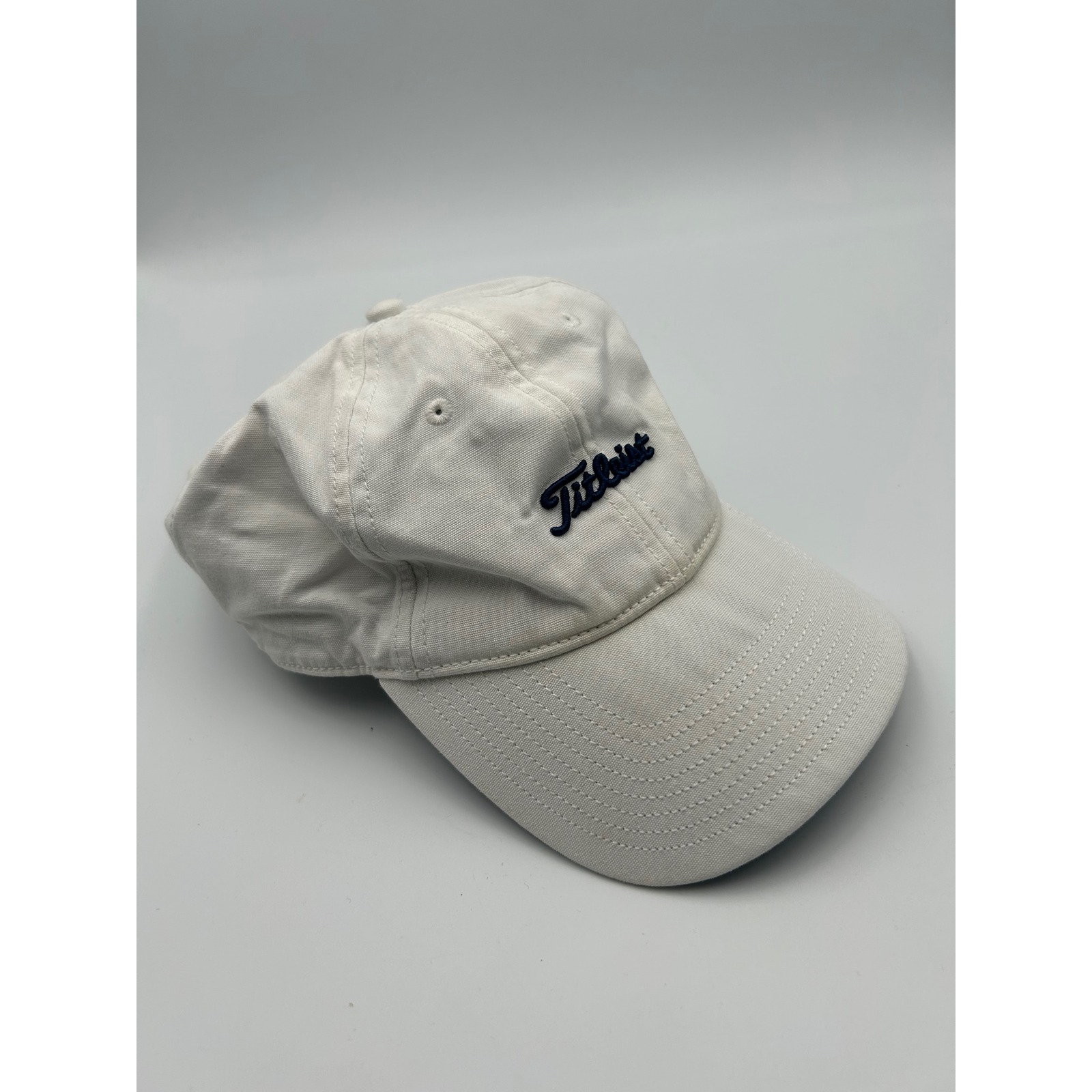 Titleist Golf Hat Mens White Navy Blue Adjustable Strapback Dad Cap Cotton Twill